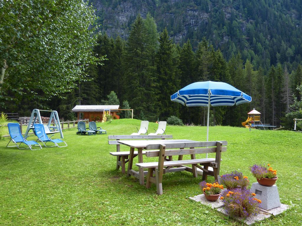 Appartamenti Majon Sotroi Campitello di Fassa Luaran gambar