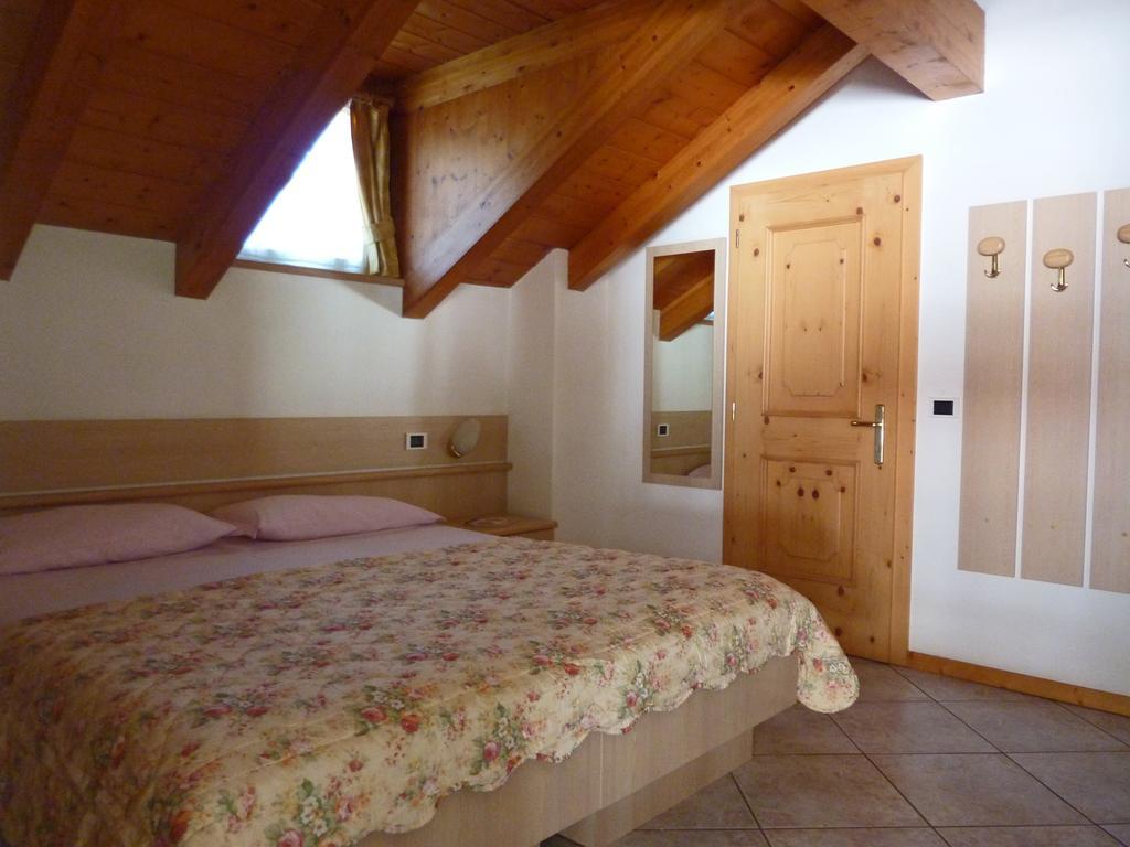 Appartamenti Majon Sotroi Campitello di Fassa Bilik gambar