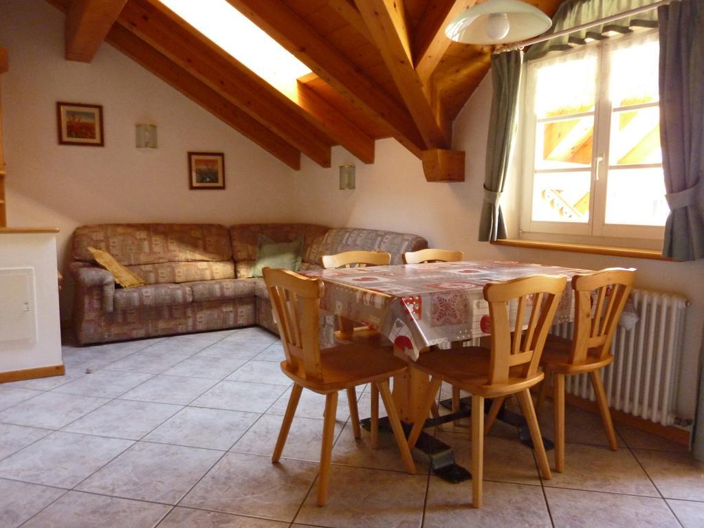 Appartamenti Majon Sotroi Campitello di Fassa Bilik gambar