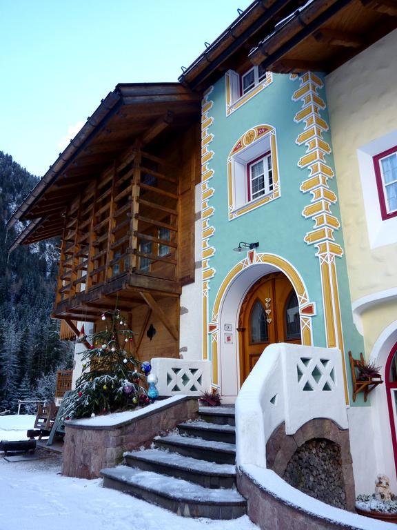 Appartamenti Majon Sotroi Campitello di Fassa Luaran gambar